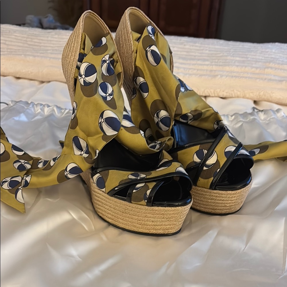 Gucci Black and Gold Platform Shoes